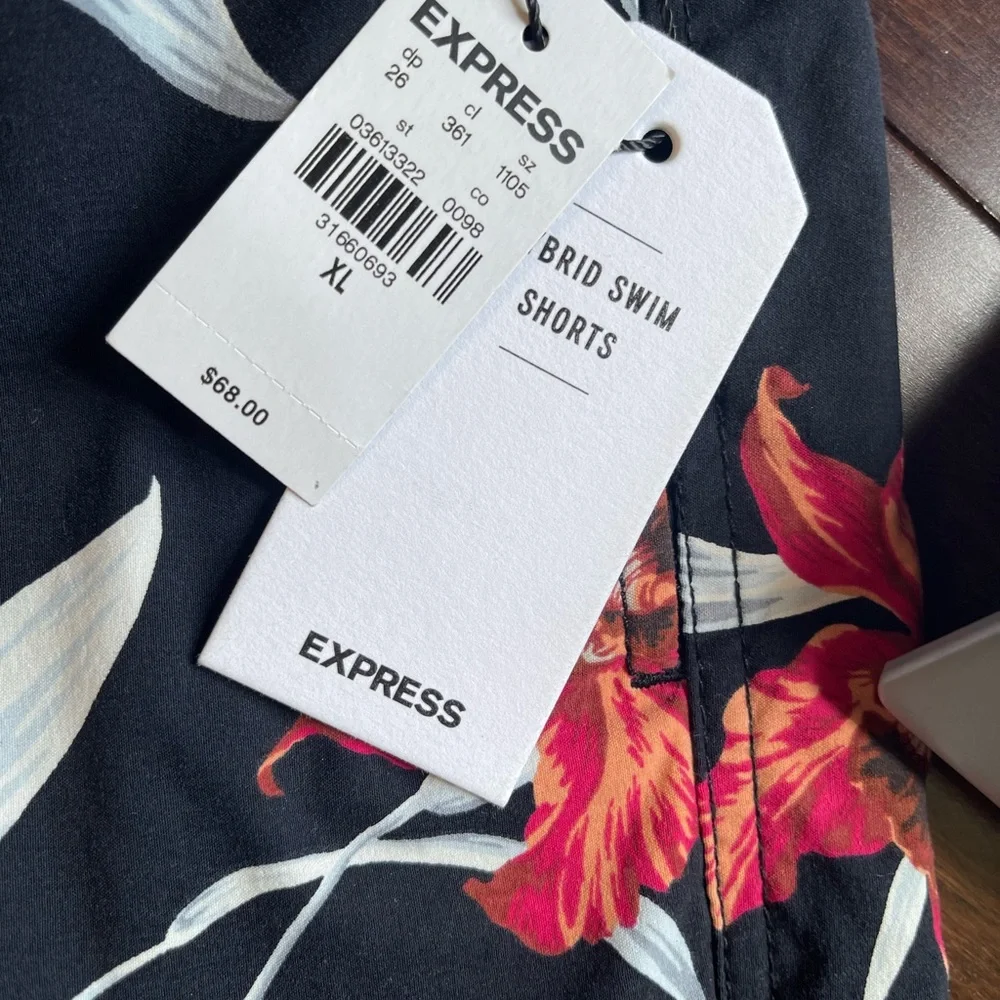 Express Men’s Floral Short Set - Picture 3 of 6